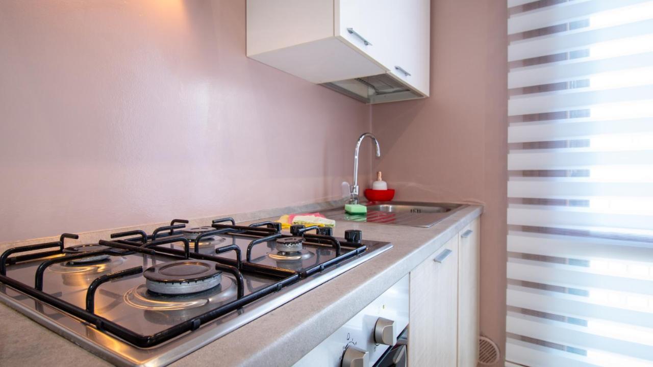 Sardinianworld - Xenia Boutique Tirso Apartment Oristano Bagian luar foto
