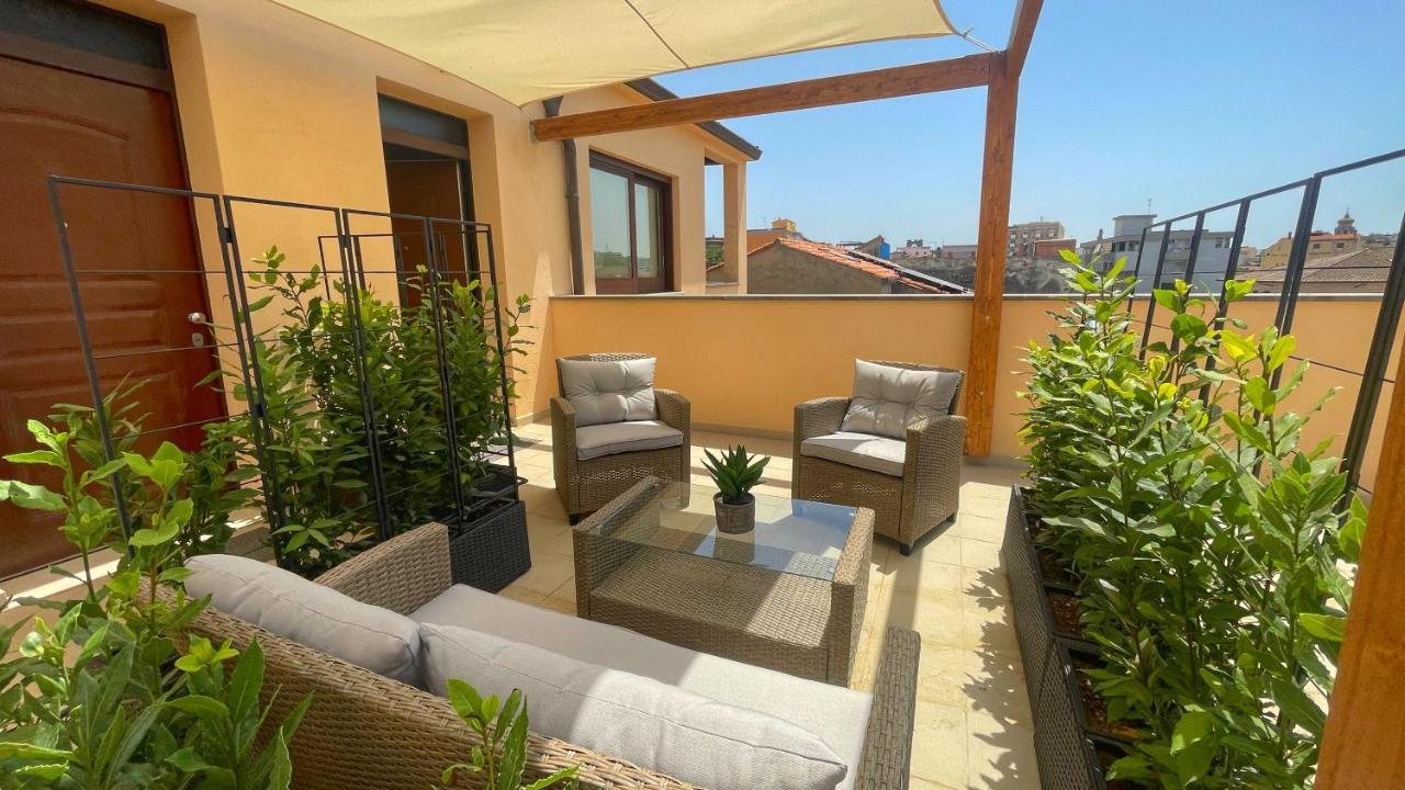 Sardinianworld - Xenia Boutique Tirso Apartment Oristano Bagian luar foto